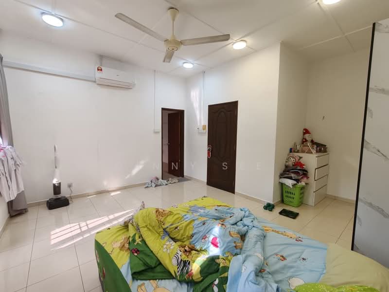 2-storey Terraced House for Sale in Bandar Indahpura (Kulai) - Danny See - Bedroom - PropertyGuru.com.my