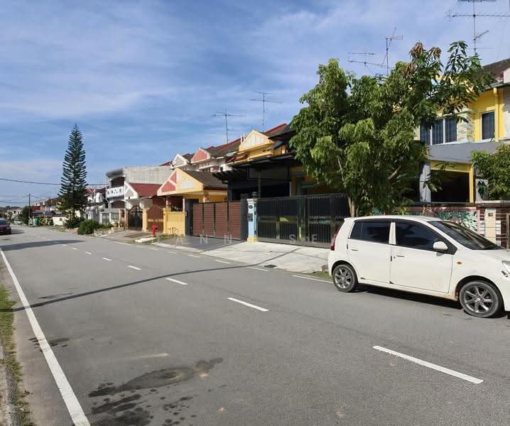 2-storey Terraced House for Sale in Bandar Indahpura (Kulai) - Danny See - Exterior - PropertyGuru.com.my