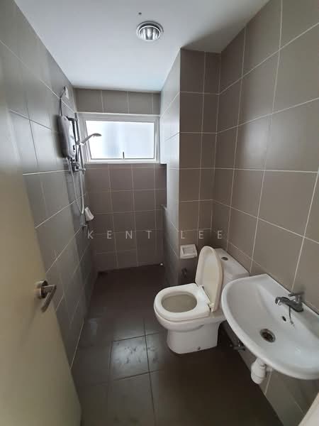Servis Apartment untuk Disewa di TTDI Adina - Kent Lee - Bathroom - PropertyGuru.com.my