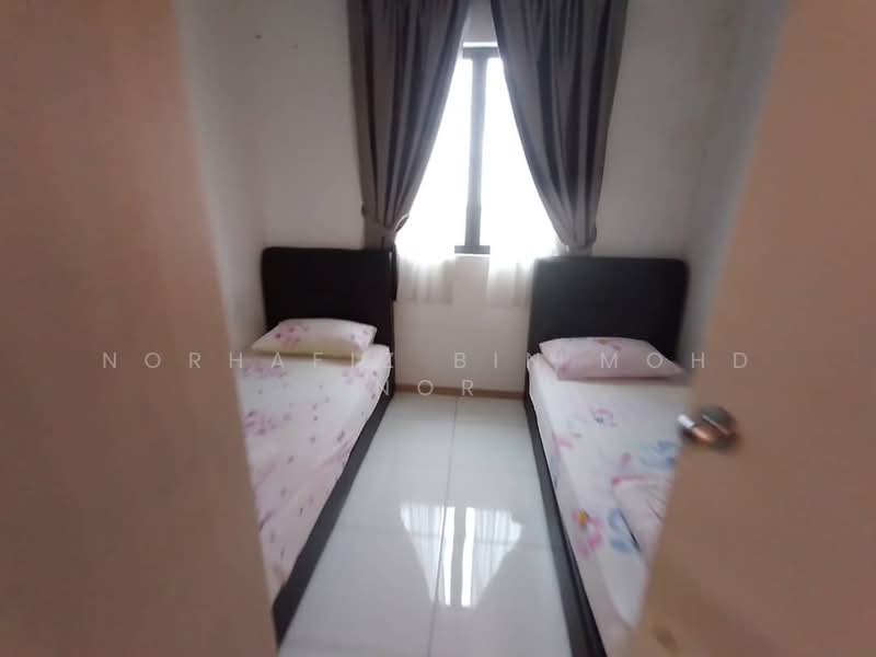 Service Residence for Sale at Vista Alam Serviced Apartment - Norhafiz Bin Mohd Nor - Bedroom - PropertyGuru.com.my
