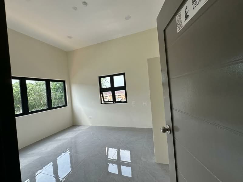 Detached Factory for Rent in Taman Industri Alam Jaya (Puncak Alam) - Ms Teh - Interior - PropertyGuru.com.my