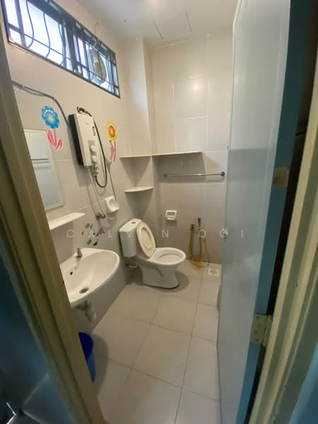 2-storey Terraced House for Rent in Butterworth (Penang) - Calvin Ooi - Bathroom - PropertyGuru.com.my