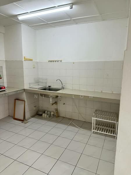 Pangsapuri untuk Disewa di Larkin Utama (Menara Metro Larkin) - Nick Low - Kitchen - PropertyGuru.com.my