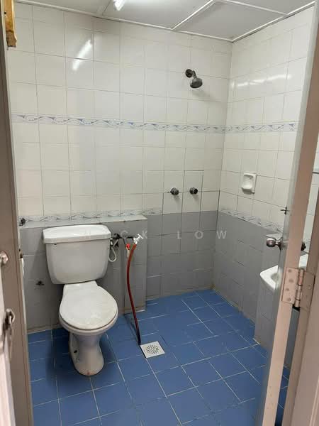 Pangsapuri untuk Disewa di Larkin Utama (Menara Metro Larkin) - Nick Low - Bathroom - PropertyGuru.com.my