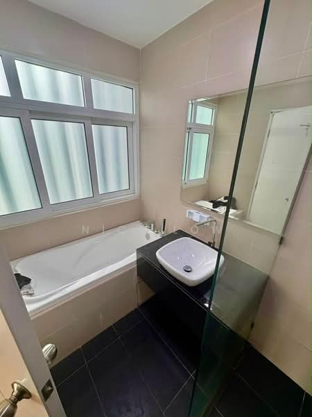 Kondominium untuk Disewa di Medini Signature - Nick Low - Bathroom - PropertyGuru.com.my
