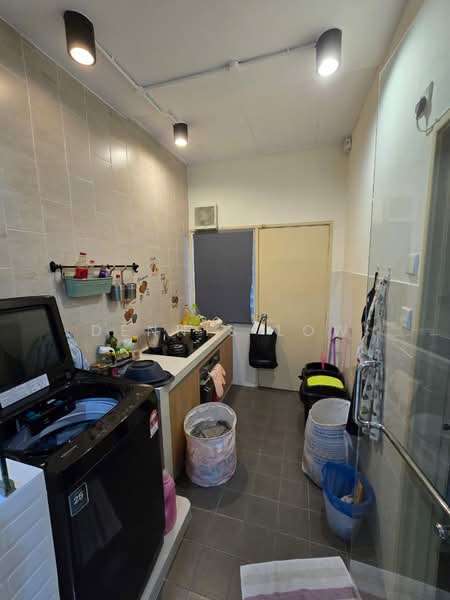 Rumah Teres 2-Tingkat untuk Dijual di Setia Impian (Setia Alam) - Dennis Low - Kitchen - PropertyGuru.com.my
