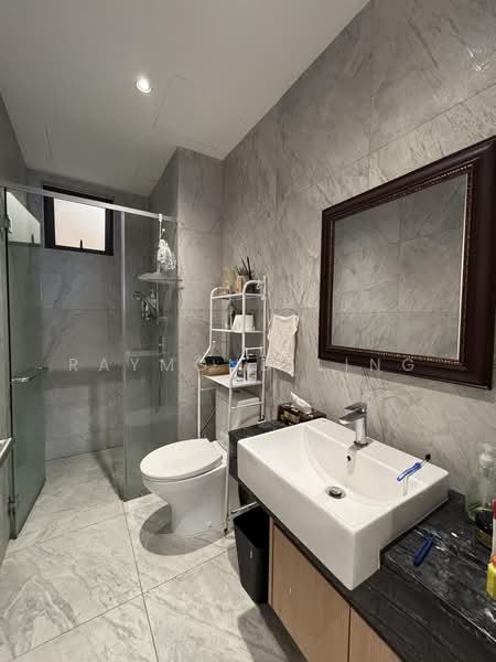 Servis Apartment untuk Dijual di The Goodwood Residence - Raymond Ling - Bathroom - PropertyGuru.com.my