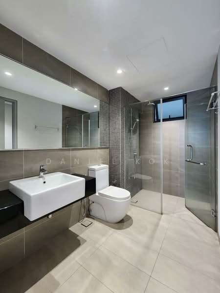 Apartment for Rent at V Residence Suites @ Sunway Velocity - Daniel Kok - Bathroom - PropertyGuru.com.my