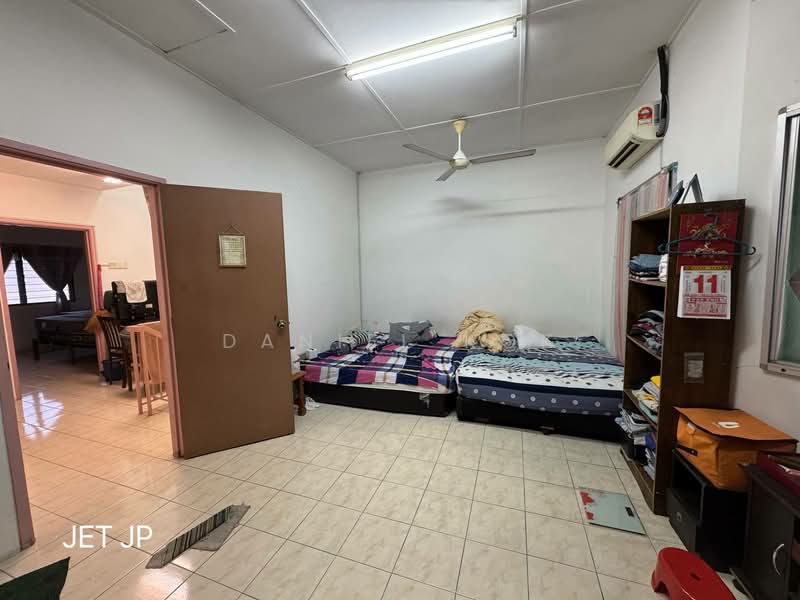 2-storey Terraced House for Sale in Taman Sentosa (Klang) - Daniel Kok - Bedroom - PropertyGuru.com.my