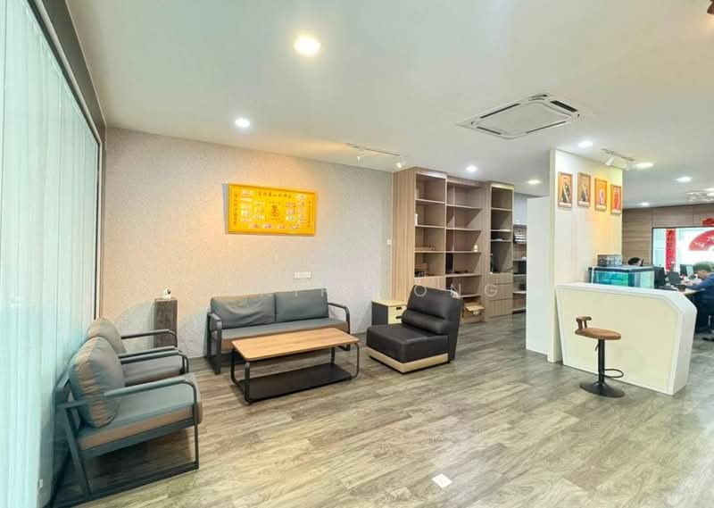 Shop / Office for Rent in Taman Mount Austin (Tebrau) - Claira Ong - Living Room - PropertyGuru.com.my