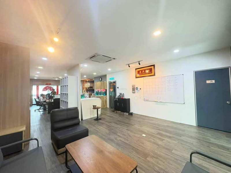 Shop / Office for Rent in Taman Mount Austin (Tebrau) - Claira Ong - Interior - PropertyGuru.com.my