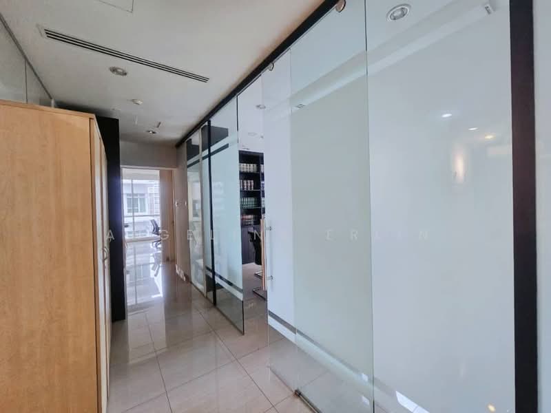 Pejabat untuk Disewa di KLCC (KL City Centre) - Angelina Erlin - Interior - PropertyGuru.com.my