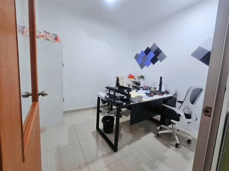 Pejabat untuk Disewa di KLCC (KL City Centre) - Angelina Erlin - Study - PropertyGuru.com.my