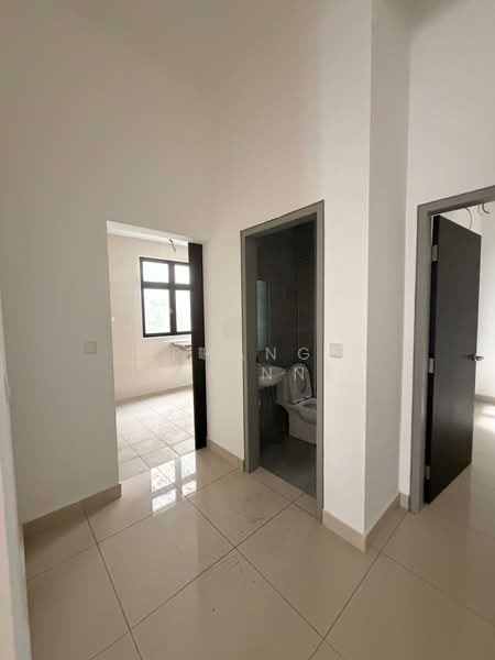 Cluster House for Sale in Taman Mount Austin (Tebrau) - Phang Elainne - Bathroom - PropertyGuru.com.my