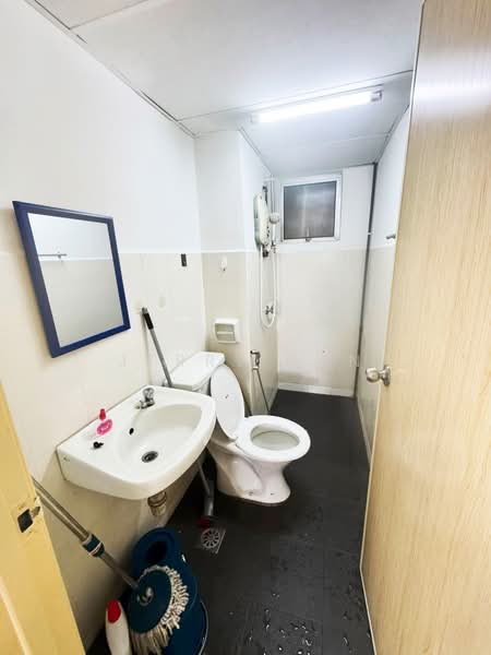 Pangsapuri untuk Disewa di Symphony Park - Jerry Tan - Bathroom - PropertyGuru.com.my