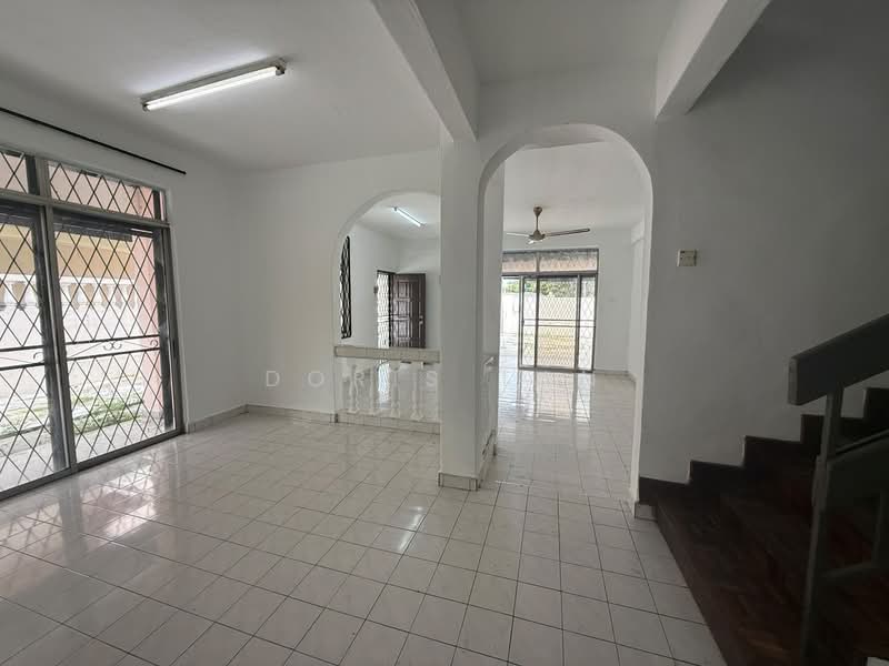 Rumah Berkembar untuk Dijual di Kempas (Johor Bahru) - Doris Tan - Living Room - PropertyGuru.com.my