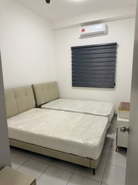 Apartment for Rent at Idaman Melur @ Cybersouth - Aaden Lim - Bedroom - PropertyGuru.com.my