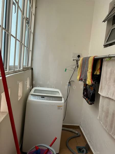 Kondominium untuk Dijual di Prima U1 - Norhafiz Bin Mohd Nor - Balcony - PropertyGuru.com.my