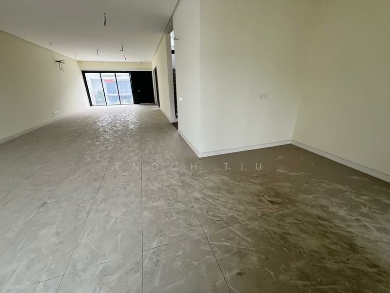 3-storey Terraced House for Sale in Batu Uban (Gelugor) - Enoch Tiu - Living Room - PropertyGuru.com.my