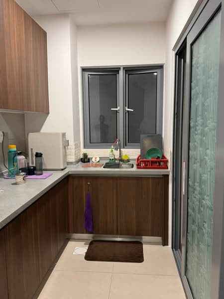 Condominium for Rent at Lakefront Residence - Hui Qi - Kitchen - PropertyGuru.com.my
