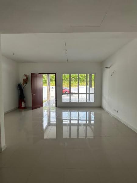 2-storey Terraced House for Sale in Ulu Yam (Selangor) - SC Yap - Living Room - PropertyGuru.com.my