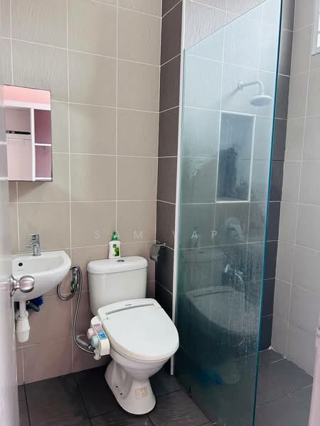 Rumah Teres 2-Tingkat untuk Disewa di Johor Bahru (Johor) - Sam Yap - Bathroom - PropertyGuru.com.my