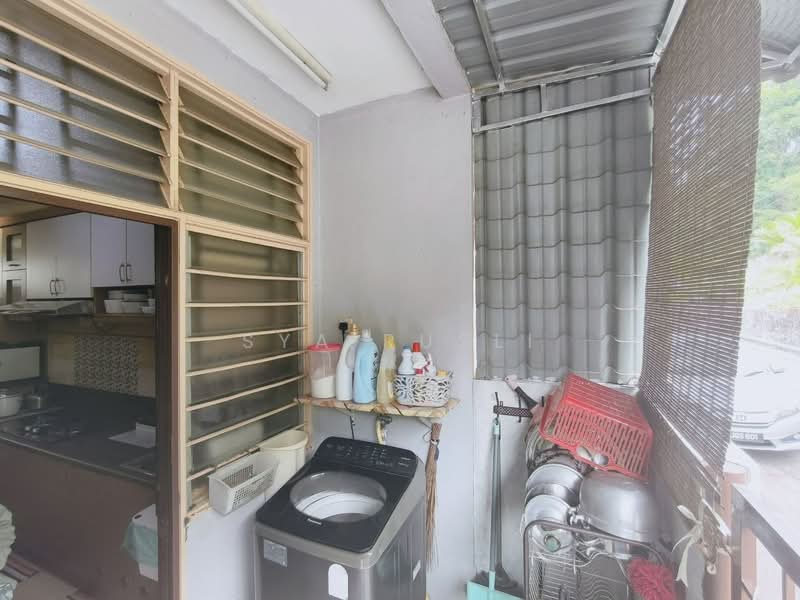 1-storey Terraced House for Sale in Taman Desaru Utama (Pengerang) - Sya Rusli - Kitchen - PropertyGuru.com.my