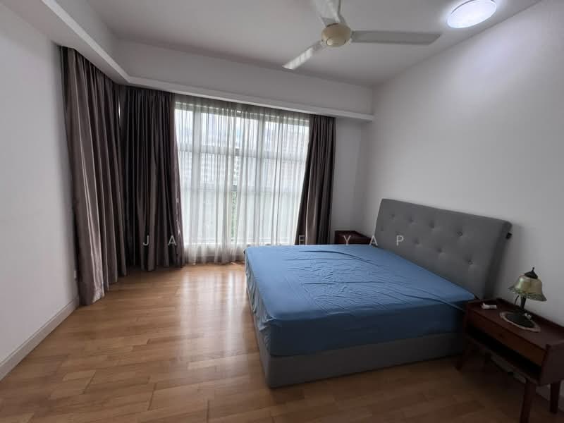 Kediaman Servis untuk Dijual di Suasana Bukit Ceylon / Raja Chulan Residences - Jasmine Yap - Bedroom - PropertyGuru.com.my