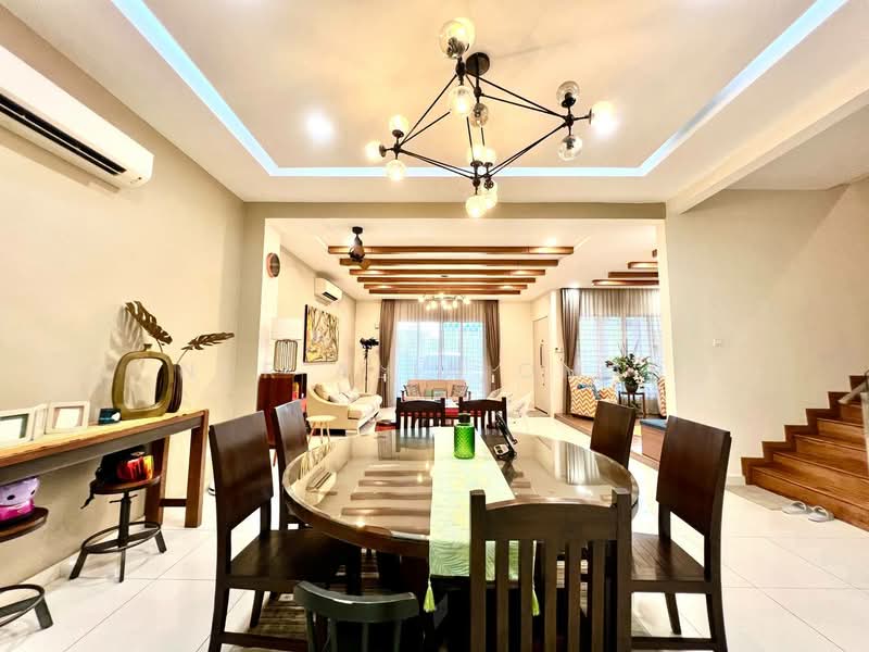 2-storey Terraced House for Sale in Shah Alam (Selangor) - Nur Alia Omar - Dining Room - PropertyGuru.com.my