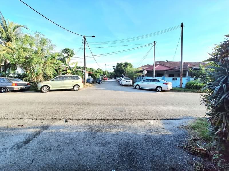 Rumah Teres 1 Tingkat untuk Dijual di Taman Telok (Telok Panglima Garang) - Wan Azlan Ahmad - PropertyGuru.com.my