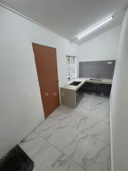 Rumah Teres 1 Tingkat untuk Dijual di Johor Bahru (Johor) - Joanne Yong - Kitchen - PropertyGuru.com.my
