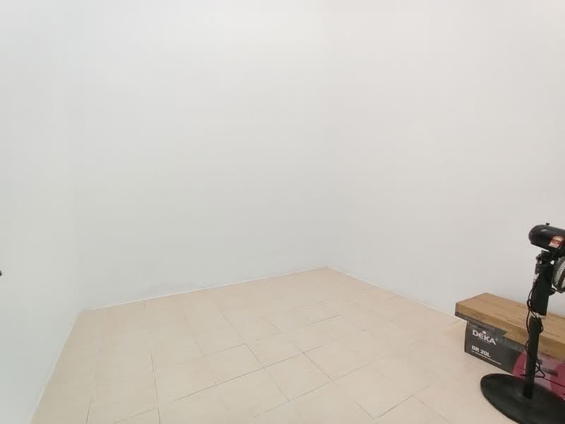 1-storey Terraced House for Sale in Banting (Selangor) - Wan Azlan Ahmad - PropertyGuru.com.my