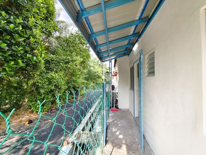 1-storey Terraced House for Sale in Banting (Selangor) - Wan Azlan Ahmad - PropertyGuru.com.my