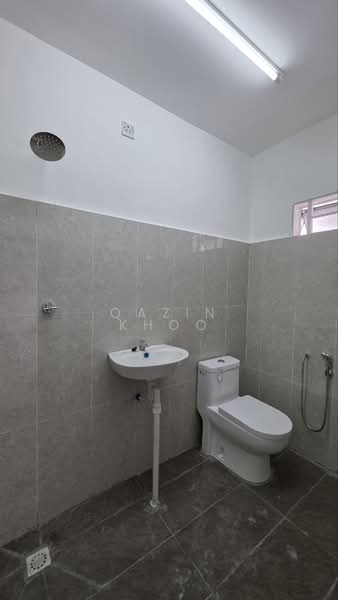 2-storey Terraced House for Sale in Pekan Razaki (Ipoh) - Qazin Khoo - Bathroom - PropertyGuru.com.my