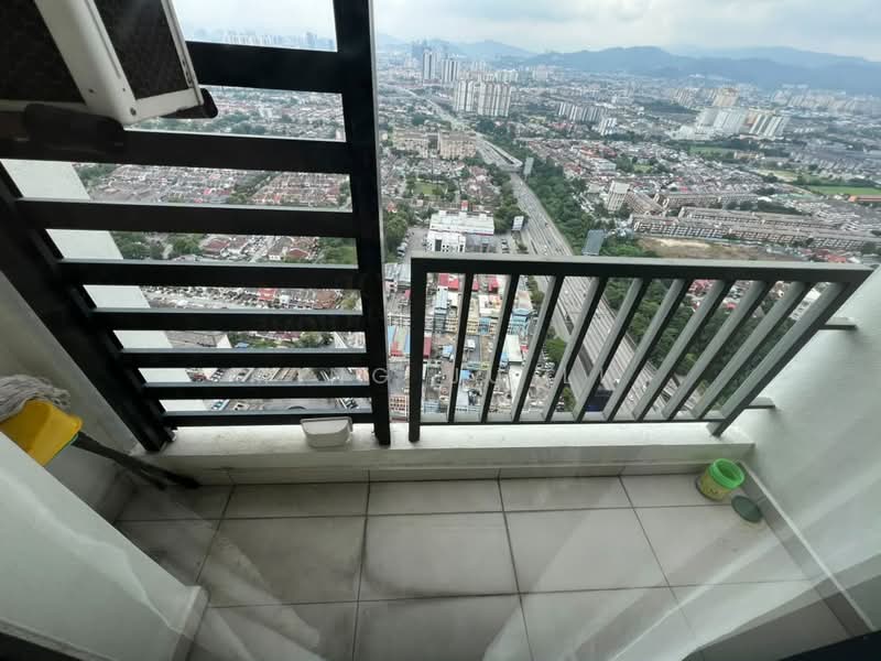 Service Residence for Rent at 28 Boulevard - Ming Ju Li - Balcony - PropertyGuru.com.my