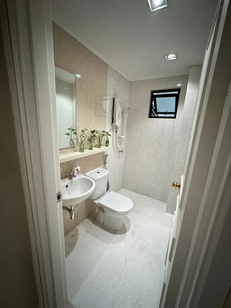 Kondominium untuk Dijual di Casa Kiara - David Lai - Bathroom - PropertyGuru.com.my