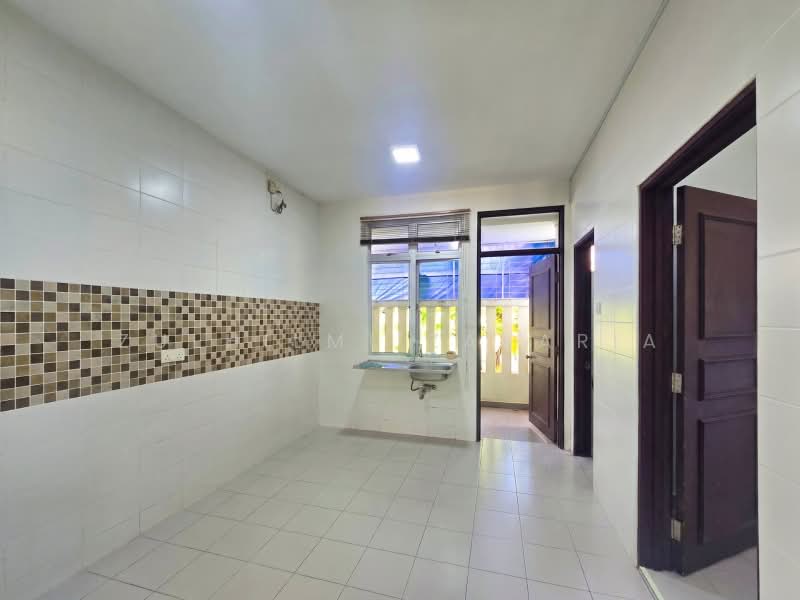 Rumah Teres untuk Dijual di Putrajaya (Putrajaya) - Zulhilmi Zakaria - Kitchen - PropertyGuru.com.my