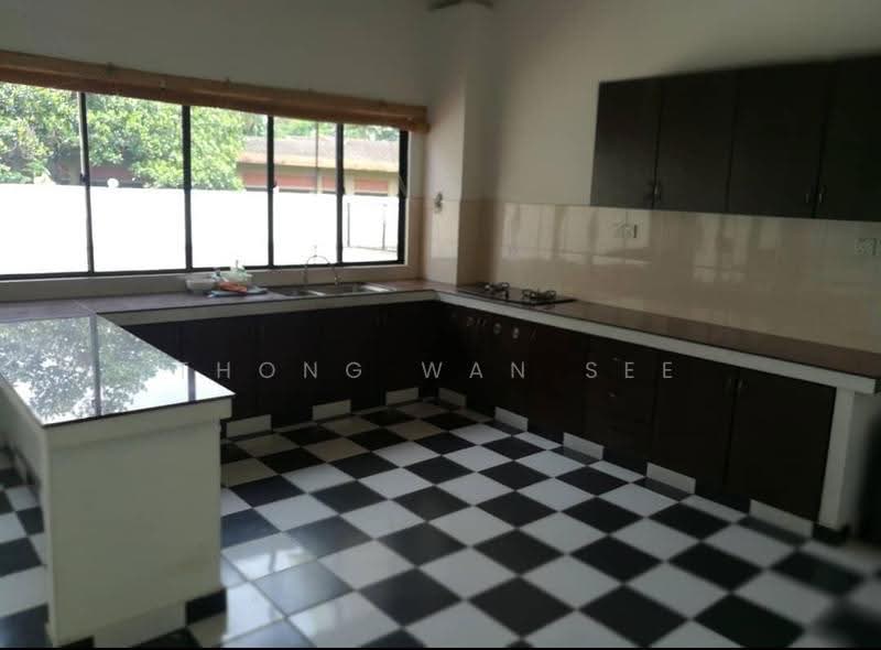 Bungalow House for Rent in Taman Duta (Bukit Tunku (Kenny Hills)) - Thong Wan See - Kitchen - PropertyGuru.com.my