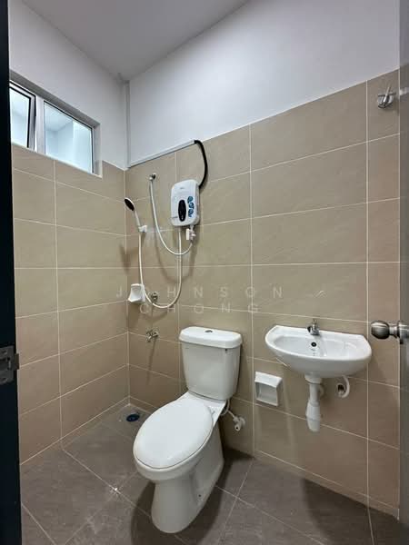 Rumah Teres 2 Tingkat untuk Disewa di Bandar Dato Onn (Tebrau) - Johnson Chong - Bathroom - PropertyGuru.com.my