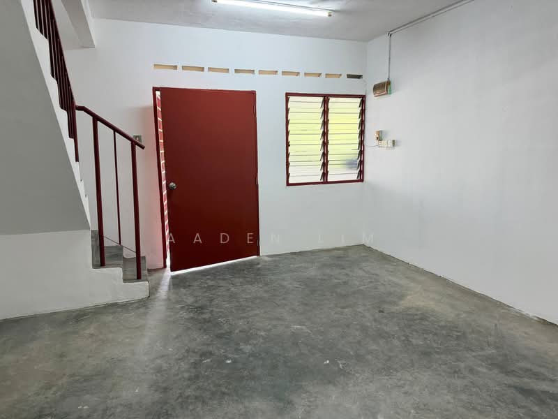 Rumah Teres 1.5 Tingkat untuk Disewa di Taman Jed (Dengkil) - Aaden Lim - Interior - PropertyGuru.com.my