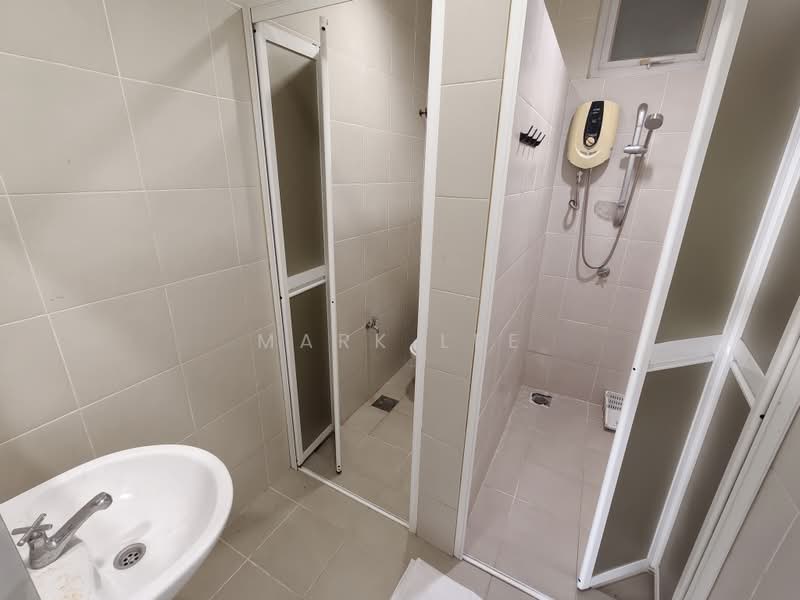 Condominium for Rent at Mutiara Ville - Mark Lee - Bathroom - PropertyGuru.com.my