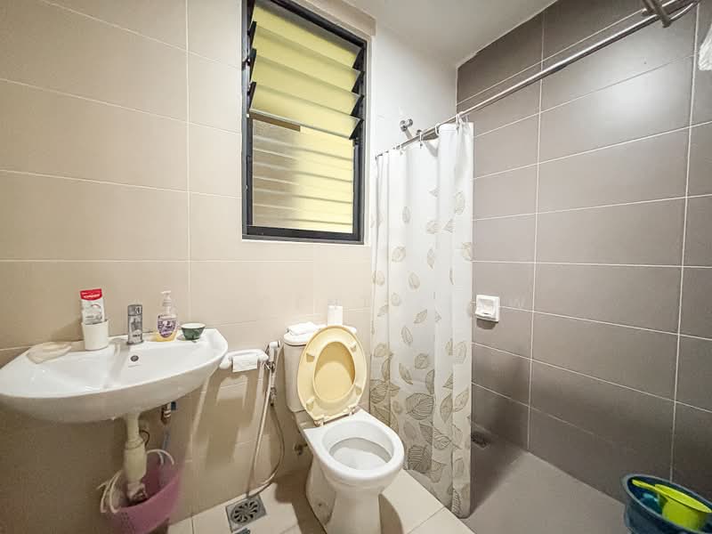Rumah Teres 3 Tingkat untuk Dijual di Seksyen 11 (Kota Damansara) - Vincent Liaw - Bathroom - PropertyGuru.com.my