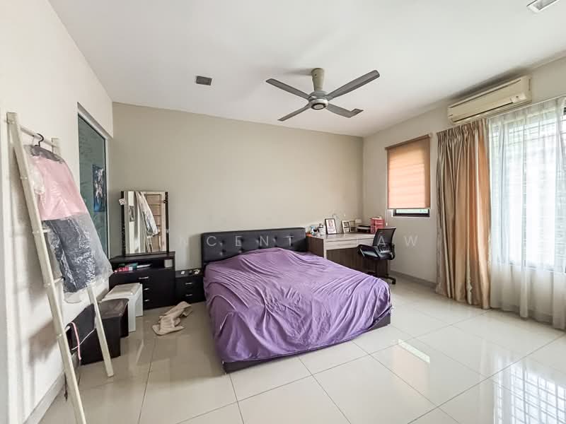 Rumah Teres 3 Tingkat untuk Dijual di Seksyen 11 (Kota Damansara) - Vincent Liaw - Bedroom - PropertyGuru.com.my