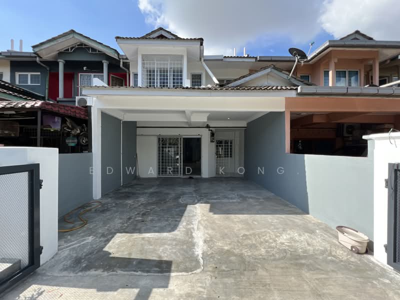Terraced House for Sale in Bandar Country Homes (Rawang) - Edward Kong. - Exterior - PropertyGuru.com.my