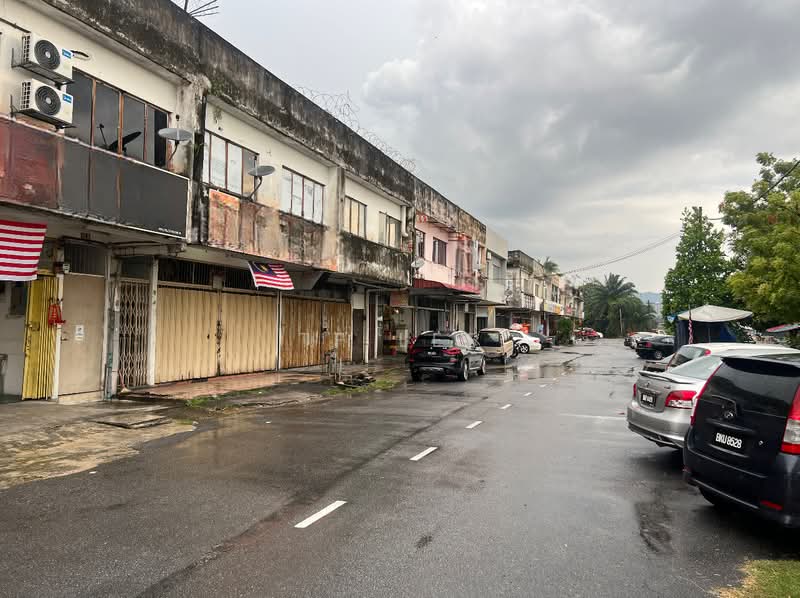 Shop / Office for Rent in Semenyih (Selangor) - TF Lee - Exterior - PropertyGuru.com.my