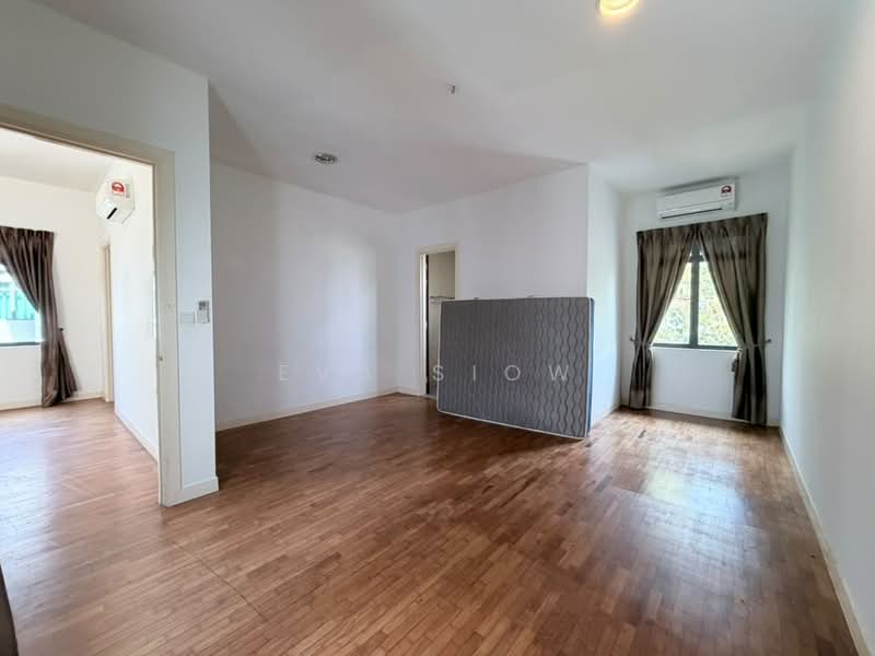 Rumah Berkembar untuk Disewa di East Ledang (Iskandar Puteri (Nusajaya)) - Eva Siow - Living Room - PropertyGuru.com.my