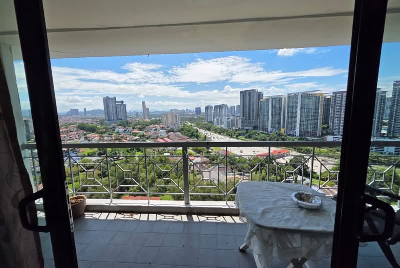 Kondominium untuk Dijual di Greenpark - Chin Yee Xin - Balcony - PropertyGuru.com.my
