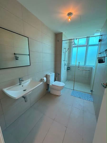 Condominium for Rent at Ferringhi Residence 2 - Xinnee . - Bathroom - PropertyGuru.com.my