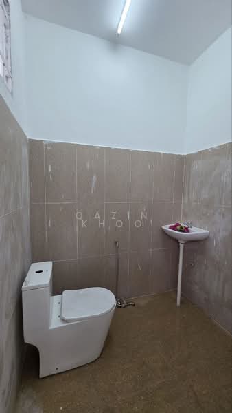 Rumah Teres 2 Tingkat untuk Dijual di Taman Bersatu (Simpang Pulai) - Qazin Khoo - Bathroom - PropertyGuru.com.my