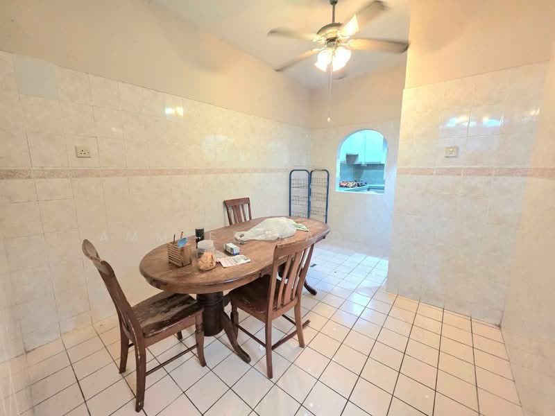 Rumah Teres 2-Tingkat untuk Dijual di Seksyen 13 (Shah Alam) - Ammeer Nadzrai - PropertyGuru.com.my